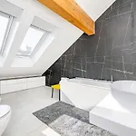 Apartment Rooftop With Beautiful View And Free Parking Prag