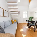 Rooftop With Beautiful View And Free Parking Apartment *