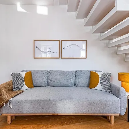 Rooftop With Beautiful View And Free Parking Prag