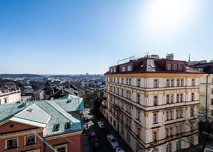 Rooftop With Beautiful View And Free Parking 아파트 프라하