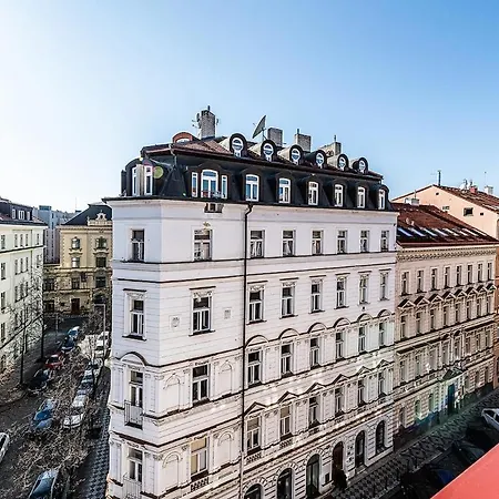 Rooftop With Beautiful View And Free Parking Prague
