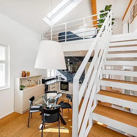 Rooftop With Beautiful View And Free Parking Appartement
